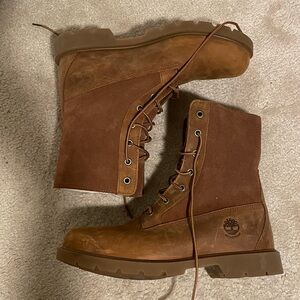 Timberland Brown leather lace up combat boots with Shearling fleece Lining NWOT